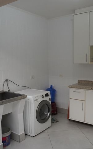 Casa para alugar com 330m², 3 quartos e 2 vagasÁrea de Serviço