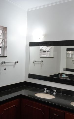 Casa para alugar com 330m², 3 quartos e 2 vagasBanheiro da Suíte 3