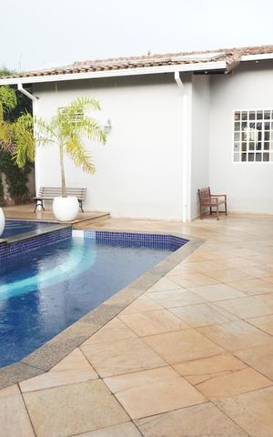 Casa para alugar com 330m², 3 quartos e 2 vagasPiscina