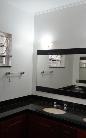 Casa para alugar com 330m², 3 quartos e 2 vagasBanheiro da Suíte 3