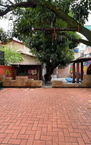 Casa à venda com 300m², 3 quartos e 3 vagas