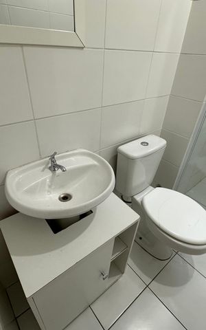 Apartamento para alugar com 54m², 2 quartos e 1 vaga Apartamento para alugar com 54m², 2 quartos e 1 vagaBanheiro