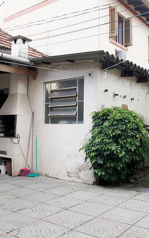 Casa à venda com 175m², 2 quartos e 3 vagasPátio
