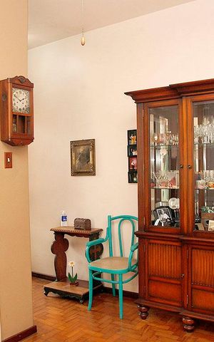 Casa à venda com 175m², 2 quartos e 3 vagasSala