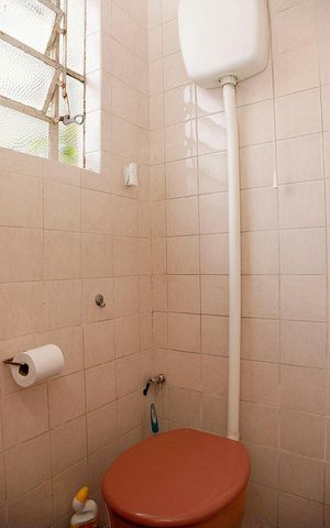Casa à venda com 175m², 2 quartos e 3 vagasBanheiro 2