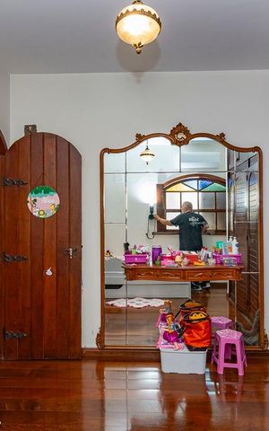 Casa para alugar com 480m², 6 quartos e 5 vagas Casa para alugar com 480m², 6 quartos e 5 vagasSuíte 2
