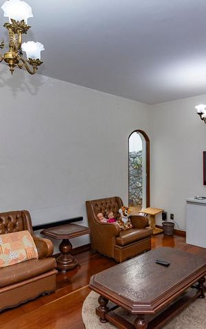 Casa para alugar com 480m², 6 quartos e 5 vagas Casa para alugar com 480m², 6 quartos e 5 vagasSala 1