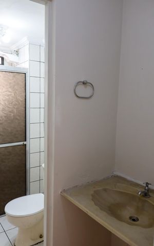 Apartamento à venda com 48m², 2 quartos e 1 vaga Apartamento à venda com 48m², 2 quartos e 1 vagaBanheiro