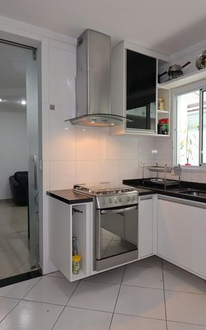 Apartamento à venda com 102m², 3 quartos e 2 vagasCozinha