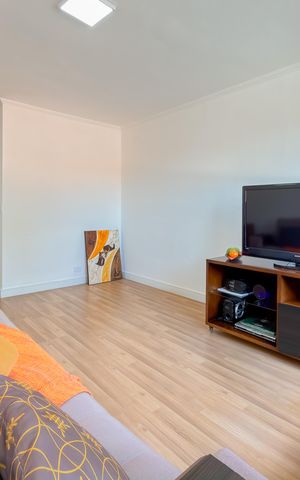 Apartamento à venda com 59m², 2 quartos e 1 vaga Apartamento à venda com 59m², 2 quartos e 1 vagaSala