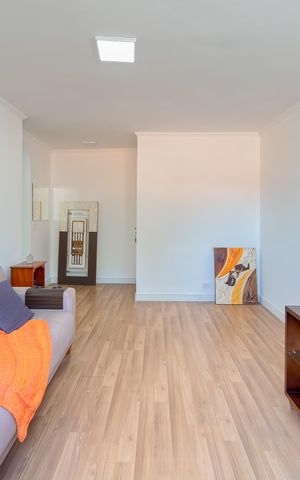 Apartamento à venda com 59m², 2 quartos e 1 vaga Apartamento à venda com 59m², 2 quartos e 1 vagaSala