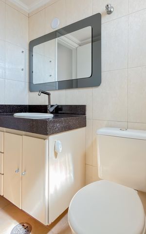 Apartamento à venda com 59m², 2 quartos e 1 vaga Apartamento à venda com 59m², 2 quartos e 1 vagaBanheiro