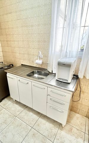 Casa à venda com 125m², 3 quartos e 2 vagas Casa à venda com 125m², 3 quartos e 2 vagasCozinha