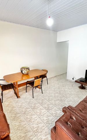 Casa à venda com 125m², 3 quartos e 2 vagas Casa à venda com 125m², 3 quartos e 2 vagasSala