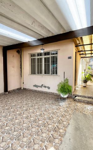 Casa à venda com 125m², 3 quartos e 2 vagas Casa à venda com 125m², 3 quartos e 2 vagasGaragem
