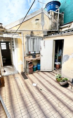 Casa à venda com 125m², 3 quartos e 2 vagas Casa à venda com 125m², 3 quartos e 2 vagasQuintal