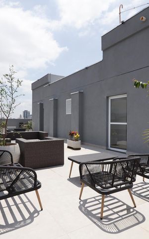 Studio à venda com 26m², 0 quarto e sem vaga Studio à venda com 26m², 0 quarto e sem vagaTerraço