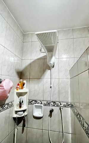 Casa à venda com 120m², 2 quartos e 1 vaga Casa à venda com 120m², 2 quartos e 1 vagaBanheiro de serviço