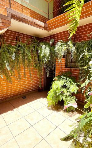 Casa à venda com 120m², 2 quartos e 1 vaga Casa à venda com 120m², 2 quartos e 1 vagaQuintal