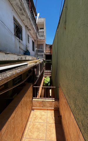 Casa à venda com 120m², 2 quartos e 1 vaga Casa à venda com 120m², 2 quartos e 1 vagaVaranda