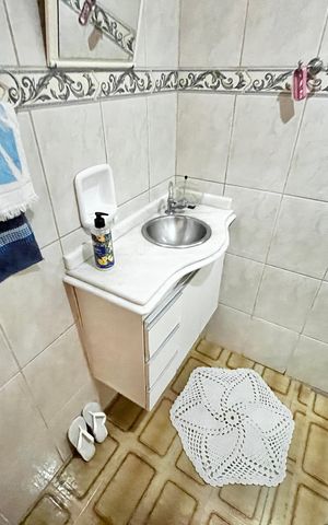 Casa à venda com 120m², 2 quartos e 1 vaga Casa à venda com 120m², 2 quartos e 1 vagaBanheiro de serviço