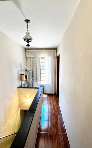 Casa à venda com 120m², 2 quartos e 1 vaga Casa à venda com 120m², 2 quartos e 1 vagaCorredor
