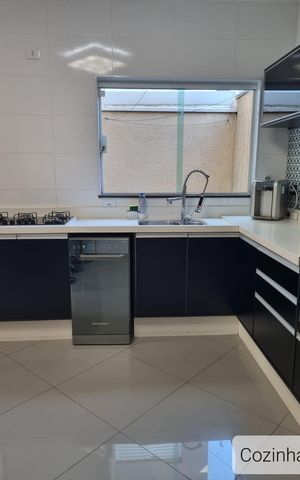 Casa à venda com 115m², 3 quartos e 2 vagas