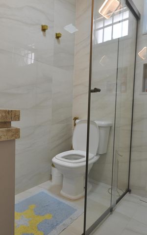 Casa para alugar com 340m², 3 quartos e 5 vagasBanheiro Social