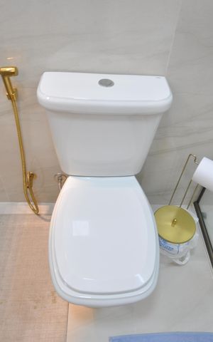 Casa para alugar com 340m², 3 quartos e 5 vagasBanheiro do Quarto Suíte