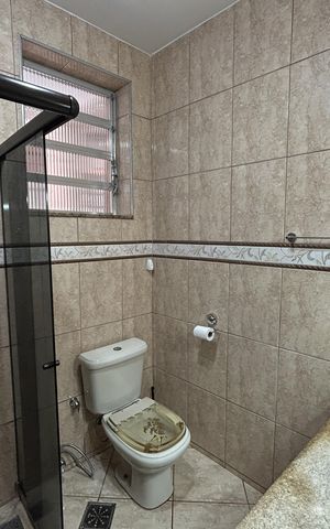 Casa para alugar com 110m², 3 quartos e 3 vagasBanheiro 1