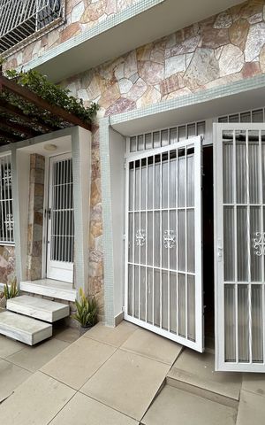Casa para alugar com 110m², 3 quartos e 3 vagasFachagada