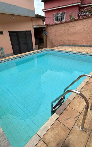 Casa para alugar com 110m², 3 quartos e 3 vagasPiscina
