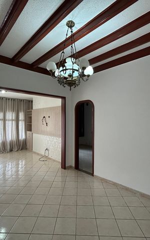 Casa para alugar com 110m², 3 quartos e 3 vagasSala