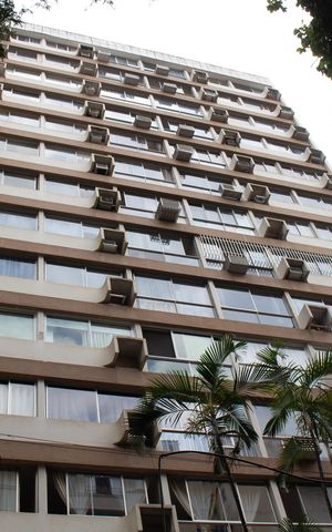 Apartamento para alugar com 100m², 2 quartos e 1 vaga Apartamento para alugar com 100m², 2 quartos e 1 vagaFachada