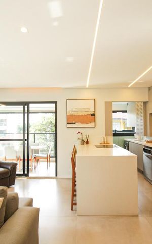 Apartamento para alugar com 109m², 3 quartos e 2 vagas Apartamento para alugar com 109m², 3 quartos e 2 vagasSala