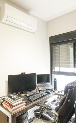 Apartamento para alugar com 109m², 3 quartos e 2 vagas Apartamento para alugar com 109m², 3 quartos e 2 vagasEscritório