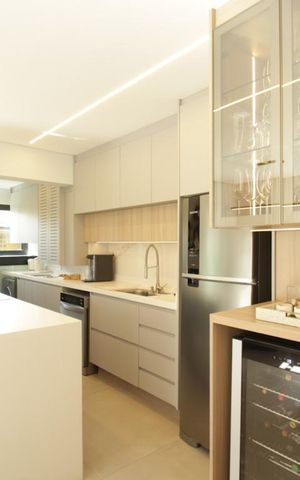 Apartamento para alugar com 109m², 3 quartos e 2 vagas Apartamento para alugar com 109m², 3 quartos e 2 vagasCozinha