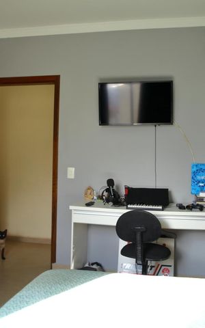 Casa à venda com 259m², 3 quartos e 3 vagasQuarto 2 