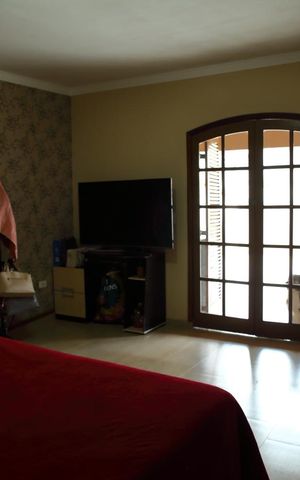 Casa à venda com 259m², 3 quartos e 3 vagasSuíte 