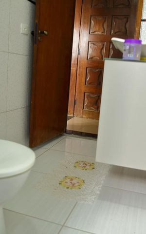 Casa à venda com 259m², 3 quartos e 3 vagasBanheiro Social 