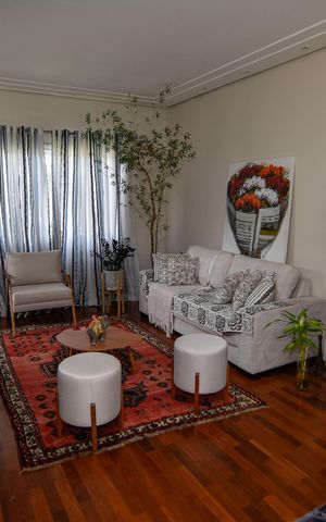 Casa de condomínio para alugar com 260m², 3 quartos e 2 vagasSala