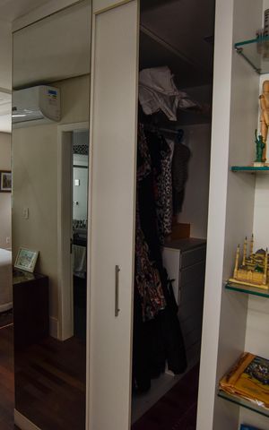 Casa de condomínio para alugar com 260m², 3 quartos e 2 vagasQuarto 1 - Suíte