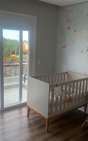 Casa à venda com 225m², 3 quartos e 4 vagas Casa à venda com 225m², 3 quartos e 4 vagasQuarto