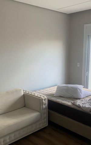 Casa à venda com 225m², 3 quartos e 4 vagas Casa à venda com 225m², 3 quartos e 4 vagasQuarto