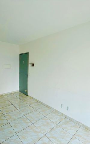 Apartamento à venda com 46m², 2 quartos e 1 vaga Apartamento à venda com 46m², 2 quartos e 1 vagaSala