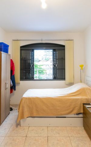 Casa à venda com 250m², 3 quartos e 2 vagas Casa à venda com 250m², 3 quartos e 2 vagasSuíte
