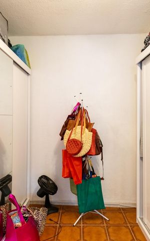 Casa à venda com 250m², 3 quartos e 2 vagas Casa à venda com 250m², 3 quartos e 2 vagasCloset do Quarto 2