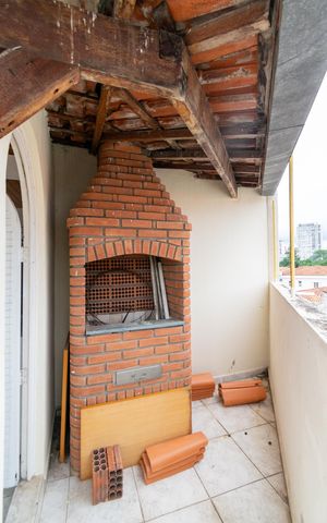 Casa à venda com 250m², 3 quartos e 2 vagas Casa à venda com 250m², 3 quartos e 2 vagasSacada do Escritório