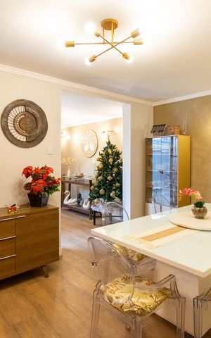 Casa à venda com 250m², 3 quartos e 2 vagas Casa à venda com 250m², 3 quartos e 2 vagasSala de Jantar