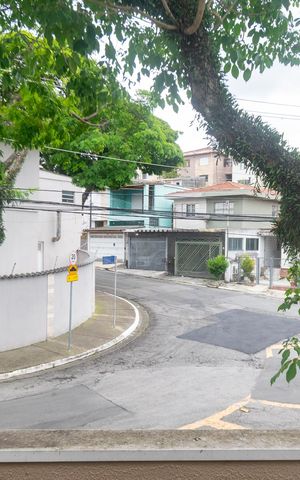 Casa à venda com 250m², 3 quartos e 2 vagas Casa à venda com 250m², 3 quartos e 2 vagasVista do Quarto 3